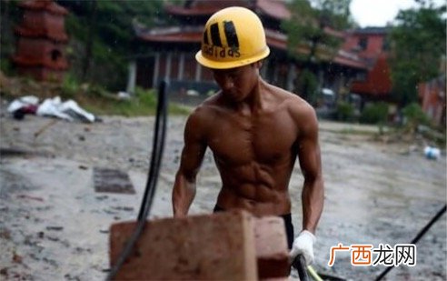 醒工砖是什么意思什么梗 醒工砖是醒醒工头喊你起来搬砖的意思