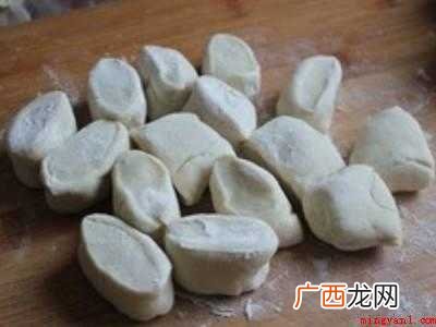 怎样制作烧麦皮