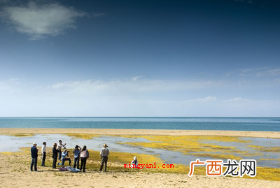 青海湖海拔多少米？