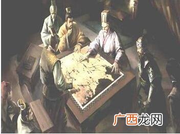 纵横捭阖是什么意思,纵横捭阖,睥睨天下是什么意思？