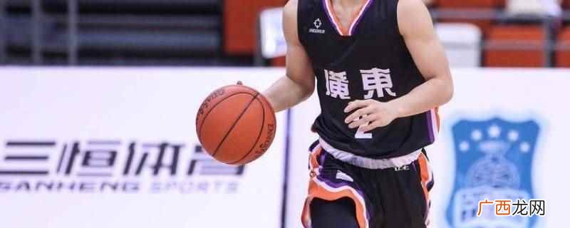 原地纵跳:身体站立,手臂摆动,腿部发力 165扣篮怎么练弹跳