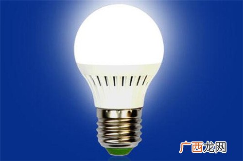 家用led灯泡一般多少瓦合适,led灯每平方多少瓦怎么算？