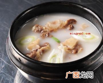 骨头汤里白色的是什么？