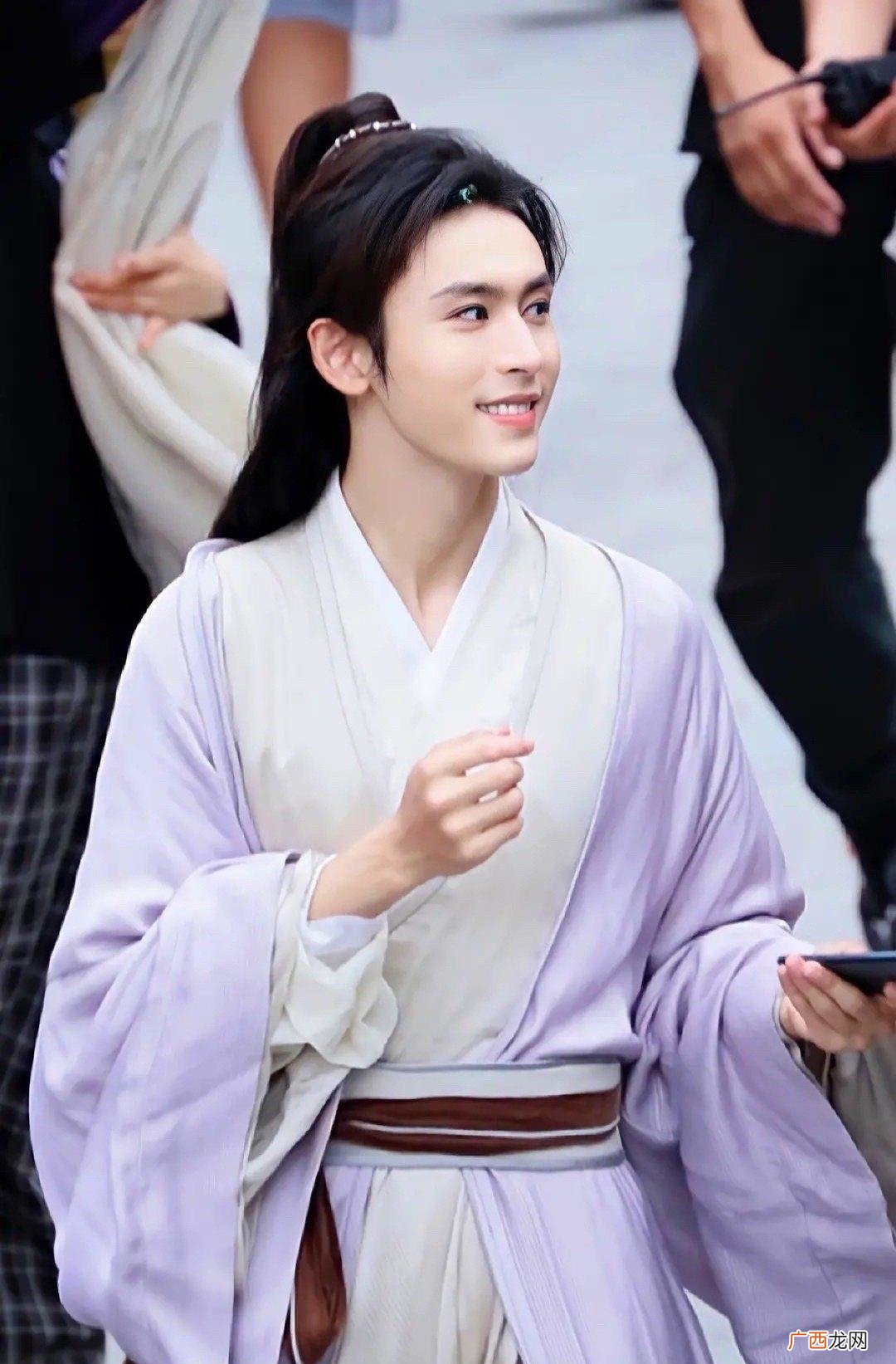 《山河令》周子舒爆红水平被别人汇总为十年硬汉无人知 一朝老婆 十年硬汉无人知 一朝老婆天下闻是什么梗