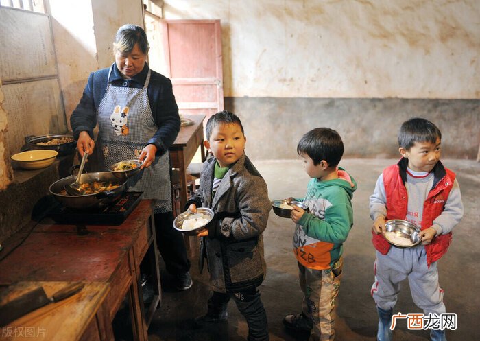 农村饭有三不吃酒有三不喝指什么 吃软饭是什么意思