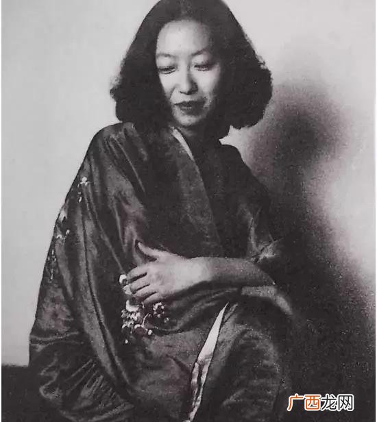 其个人资料及人生经历概括 张爱玲简介及生平事迹介绍