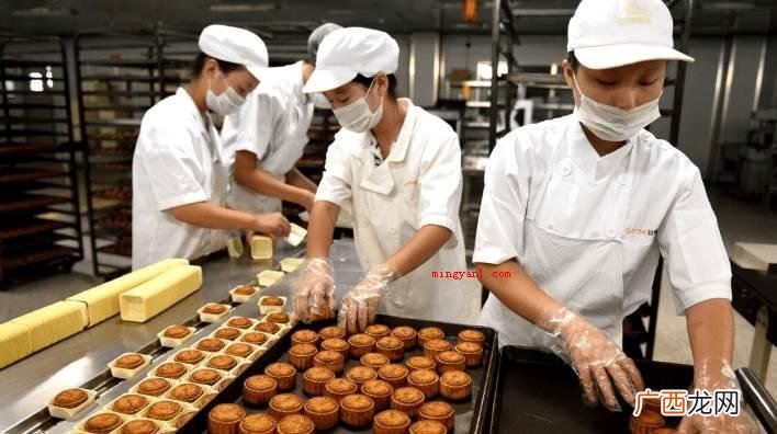 没卖完的月饼去哪了？