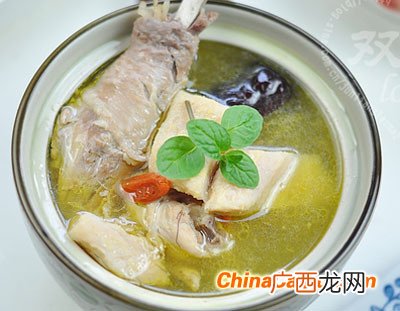 榴莲煲鸡汤的做法,榴莲煲鸡汤的做法？