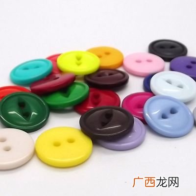 钮扣和纽扣区别,纽扣和钮扣可以互用吗？