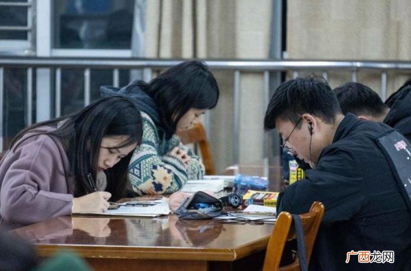 保研生与考研生都有哪些不同 保研和考研哪个更好