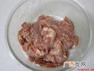 小蘑菇怎么炒着好吃共有5步 小蘑菇怎么炒着好吃