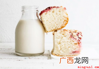 颜色偏黄的牛奶营养价值更高吗