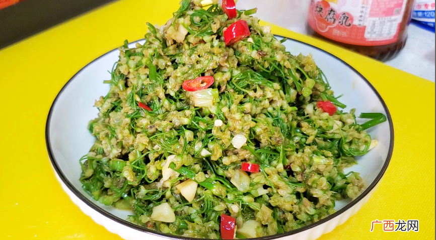 秋分后韭菜花比芹菜营养，比黄瓜鲜美 凉拌韭菜花怎么做好吃