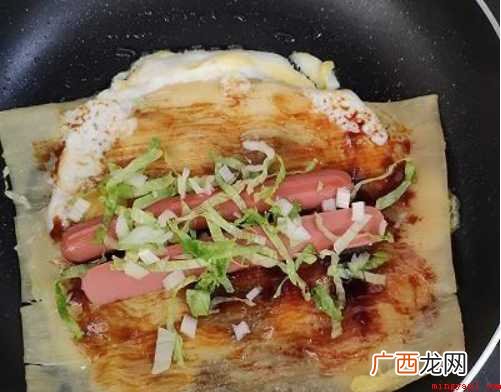 如何在家里面自制烤冷面 烤冷面怎样做