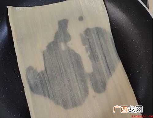如何在家里面自制烤冷面 烤冷面怎样做