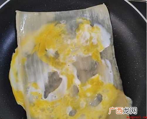 如何在家里面自制烤冷面 烤冷面怎样做