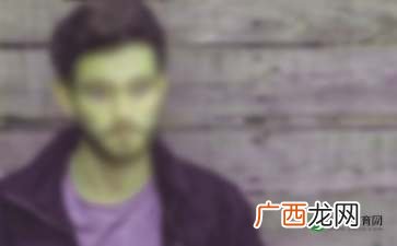 男生说想和你深深是什么意思,一个男人说要保护你一辈子是什么意思？