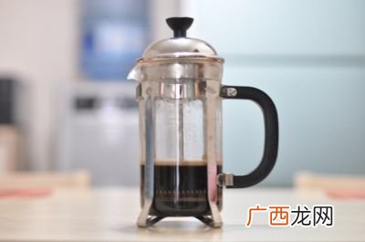 法压壶使用方法,法压壶需要滤纸吗？