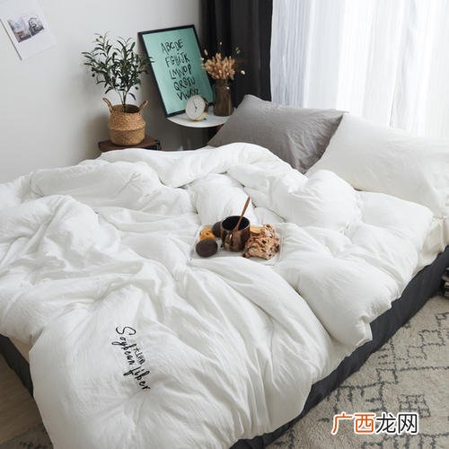 宿舍被子发霉了怎么办,被褥发霉了不晴天没法晒怎么办？