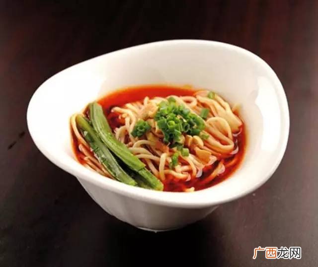 担担面做法,正宗四川担担面的做法？