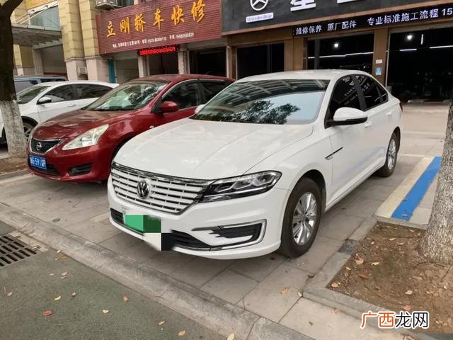 为什么新能源汽车不受欢迎 新能源汽车的优势和劣势