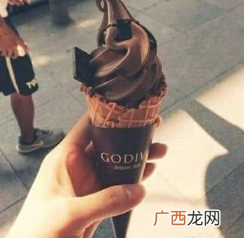 白羊座的巧克力味 十二星座专属冰淇淋
