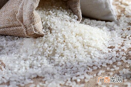 米里有黑虫子怎么处理,大米里生黑色像蚂蚁一样的虫子?