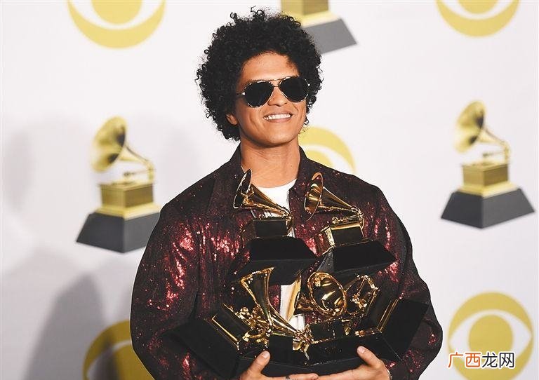 Bruno Mars 即比埃尔·马尔斯世界音乐最大荣誉奖格 火星哥是什么梗