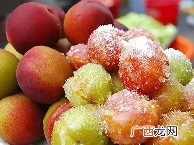 腌李子怎么做才好吃,油腌李子的做法？