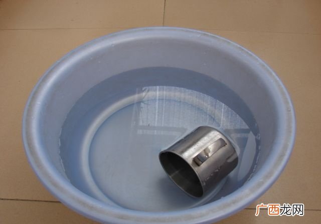 甲醛多长时间溶于水,甲醛是水溶性的,如何将室内甲醛溶到水中?
