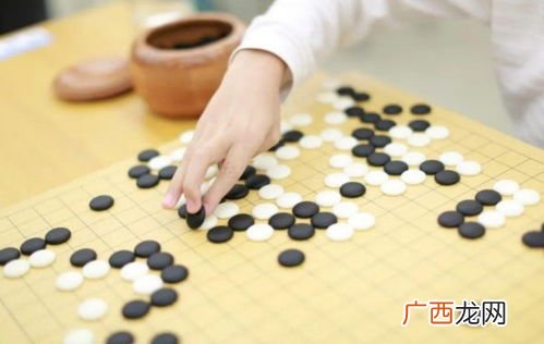 对弈是什么意思,“搏奕”和“博弈”有什么区别?