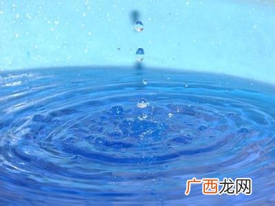 滴水穿石还是水滴石穿,滴水穿石就是？