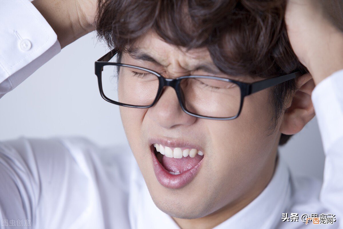 别人想打压你的表现 处处想打压你的人是什么心理