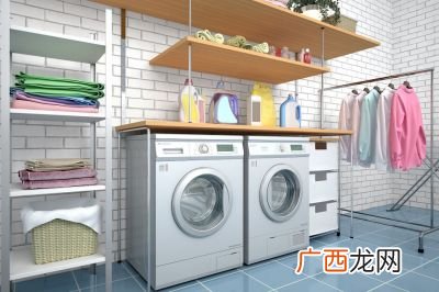 内衣可以和衣服一起放洗衣机洗吗,袜子能和衣服一起放洗衣机洗吗?
