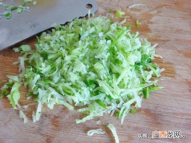 哪些水果可以做馅,做蛋糕红豆夹心馅和水果夹心哪个合算？