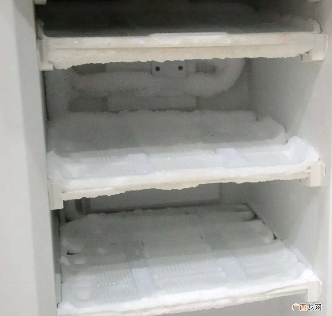 学会这个小妙招,冰箱不结冰还很省电 冰箱结冰怎样处理