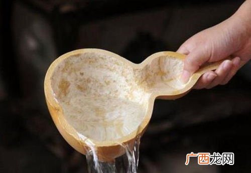 按下葫芦浮起瓢是什么意思,按倒葫芦起了瓢什么意思？