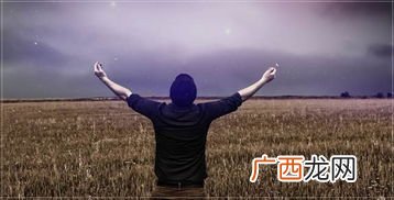 终究是什么意思,潮汐怎遇潮落,终究归于人海什么意思？