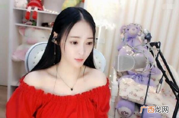 做yy直播的主播一个月能赚多少钱  yy直播能赚钱吗
