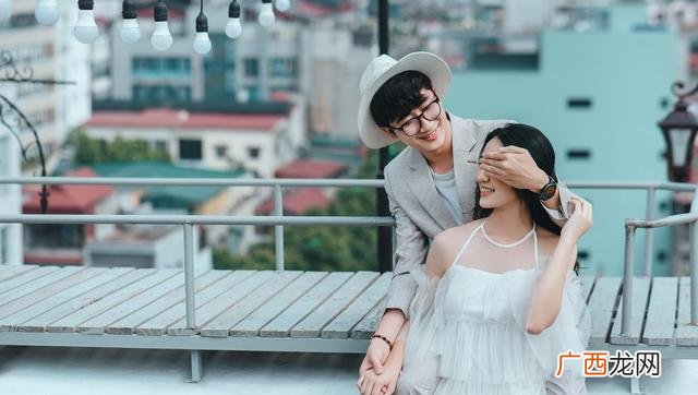 女人愿意亲密相处表现 男人和女人亲密接触是什么关系