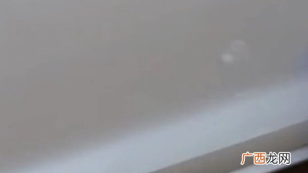 沥青如何清洗干净,沥青用什么才能洗掉，除汽油外？