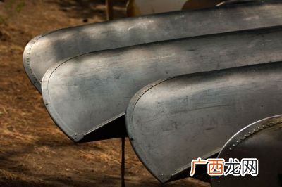 铁生锈是什么变化,铁生锈是一种罕见的自然现象需要很长时间才能被观察到？