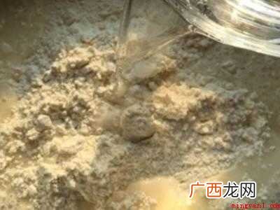 馅饼怎么和面又薄又软