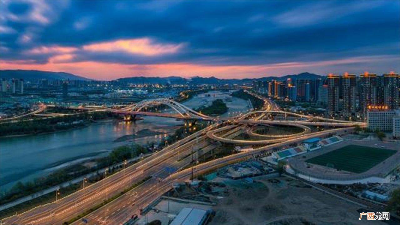 西方城市有哪些,美国的前十大城市？