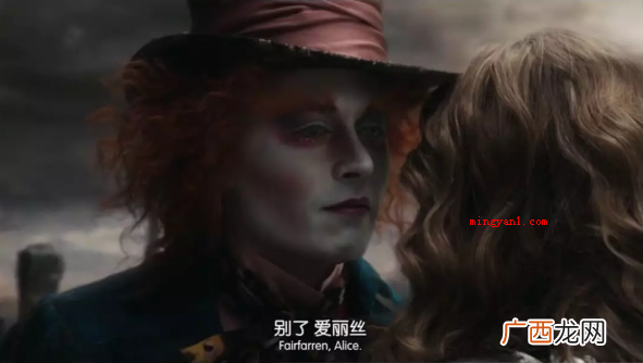 乌鸦为什么像写字台？