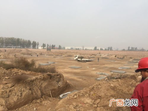 二八灰土是什么比例,三七灰土是质量比还是体积比？