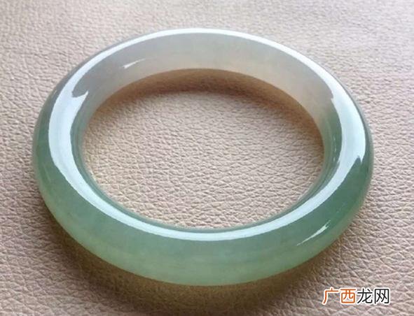 手镯怎么量来确定圈口尺寸 翡翠手镯圈口尺寸对照表