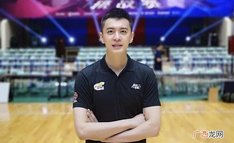 为什么说杨鸣是惹不起的呢 杨鸣老婆唐佳良身世如何