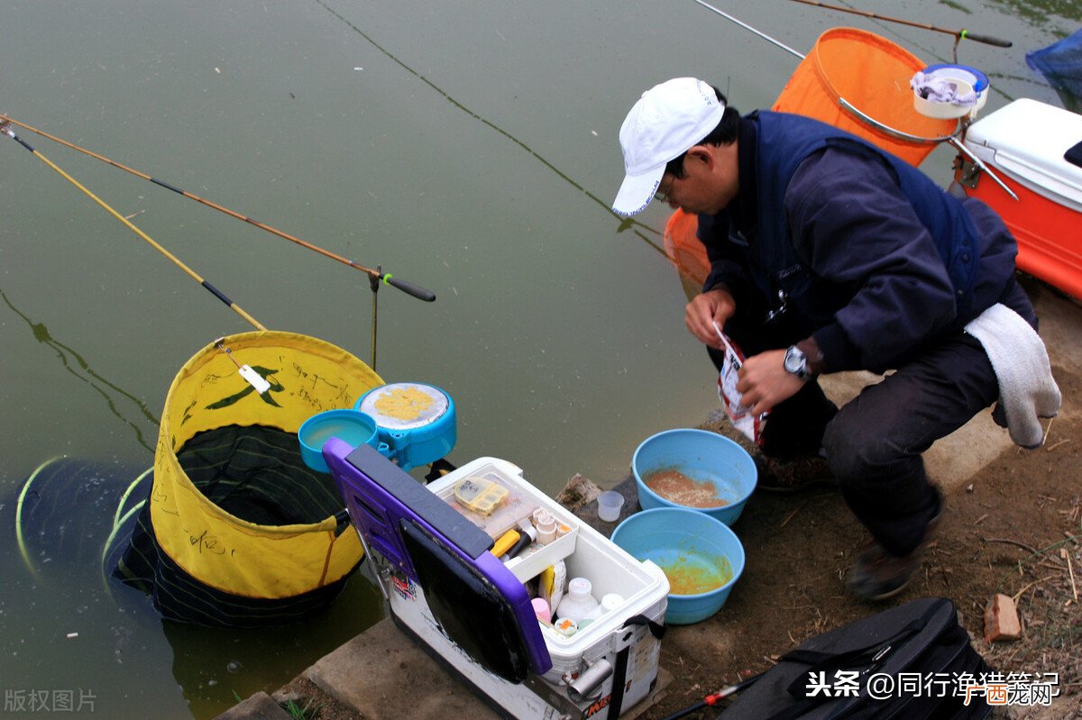 三分钟发窝速度快的鲫鱼窝料配方 钓鲫鱼用什么打窝
