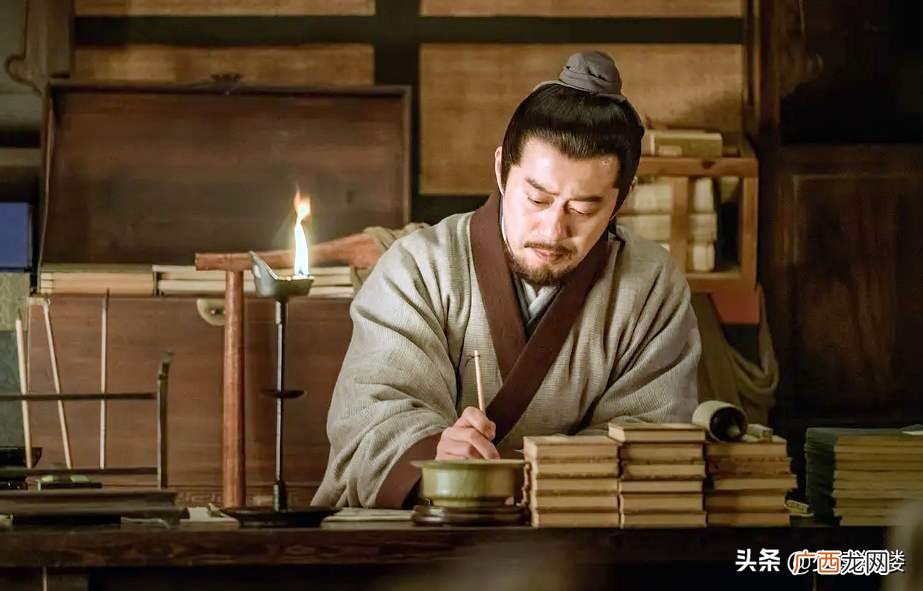 北宋范仲淹的人生经历简介 范仲淹是哪个朝代的诗人